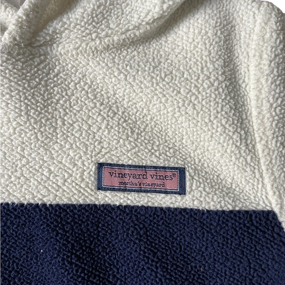 Vineyard Vines Girls' Fuzzy Color-Block Hi-Lo Hoodie Sz 7-8 - Picture 3 of 7